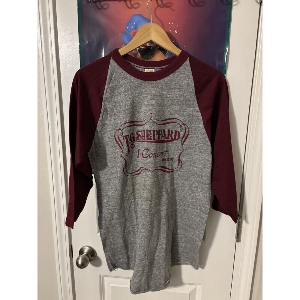 vintage T.G sheppard in concert 1980s reglan shirt Long Sleeve Grey L